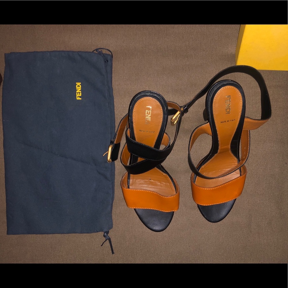 LUXURY HEELED SANDALS